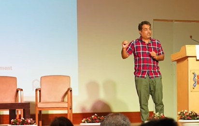 Anand presenting at the IAMD conclave